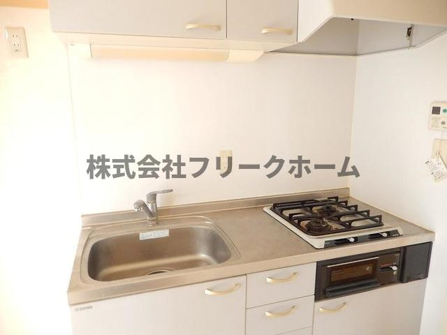 小金井市東町２丁目のアパートのキッチン