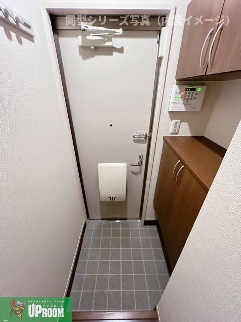 プロヴァンスの杜の玄関