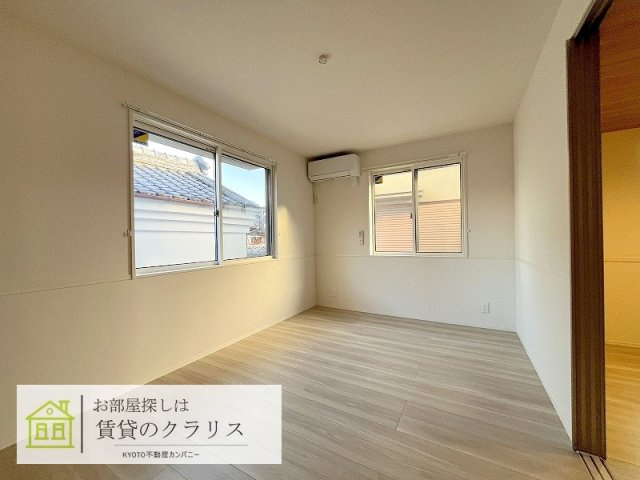 エンラージ西院