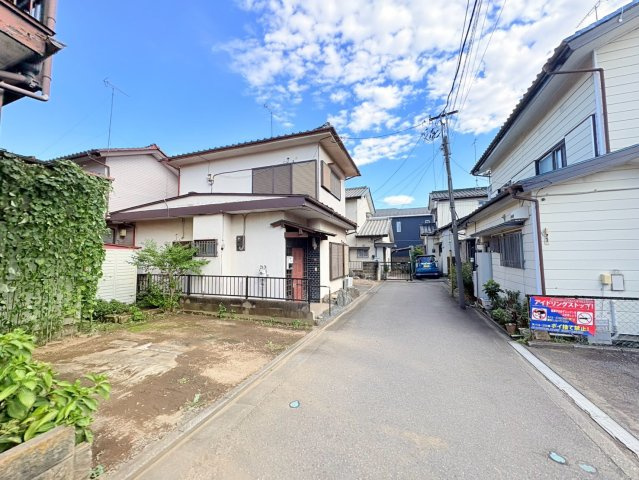 川越市旭町2丁目　建築条件なし売地　東武東上線『川越駅』徒歩17分　【大塚小学区】の前面道路含む現地写真