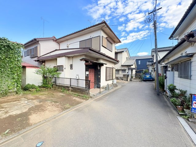川越市旭町2丁目　建築条件なし売地　東武東上線『川越駅』徒歩17分　【大塚小学区】の前面道路含む現地写真