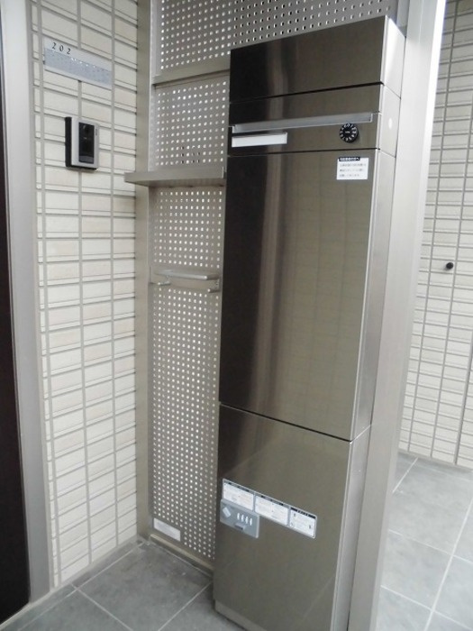 流山市東初石１丁目のアパートのその他共用部分|宅配ボックス