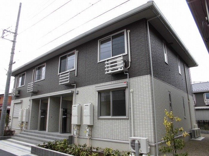 流山市東初石１丁目のアパート