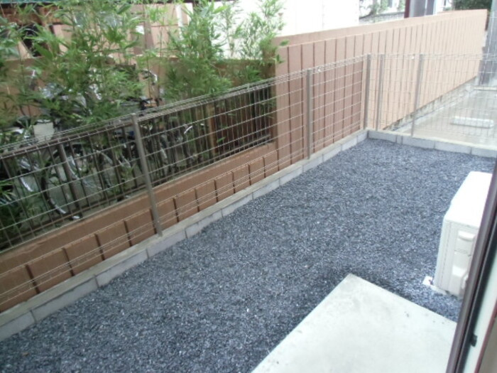 流山市南流山２丁目のアパートの庭|専用庭