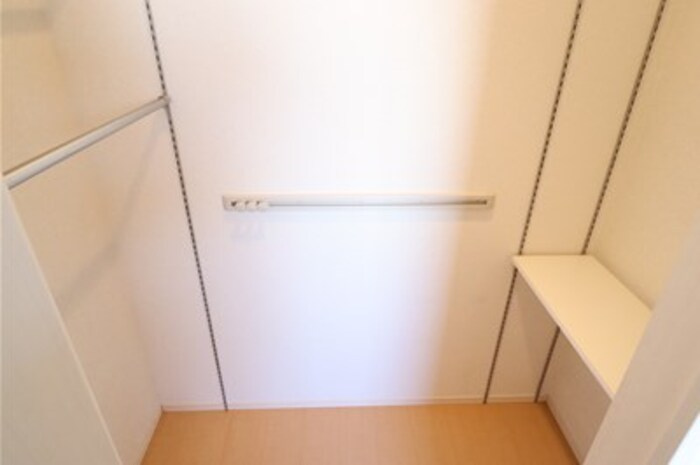 流山市西平井３丁目のアパートの収納|クローゼット