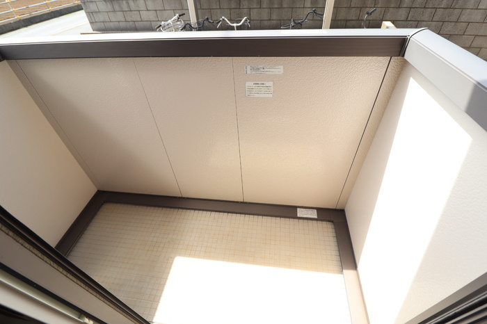 流山市大字東深井のアパートのバルコニー|バルコニー