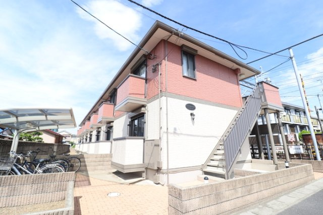 流山市大字東深井のアパートの外観|外観