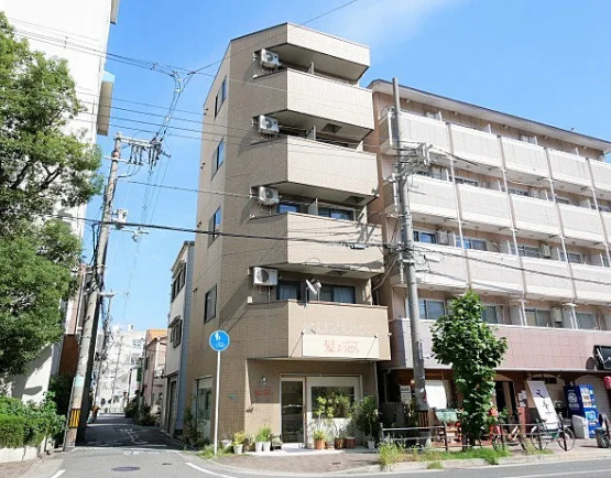 大阪市淀川区東三国６丁目の店舗一部