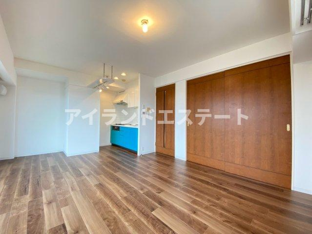 LANAI CLASSIC TOWER GARDEN VIEW　浴室乾燥機　通風良好　床暖房の居間・リビング