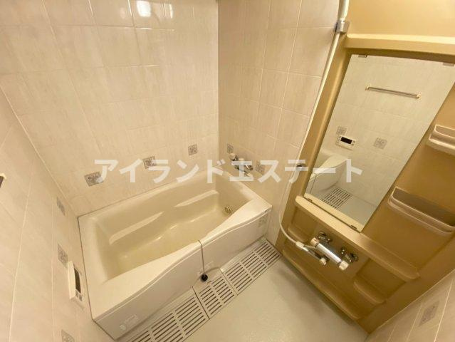 LANAI CLASSIC TOWER GARDEN VIEW　浴室乾燥機　通風良好　床暖房の浴室