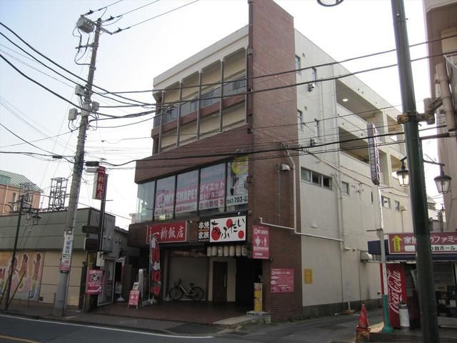スドウビルの外観
