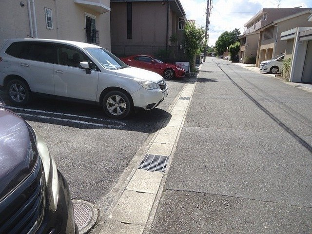 ザ・ロイヤルオークの駐車場