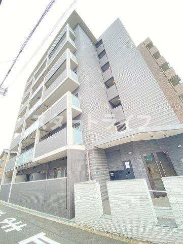 大阪市淀川区東三国４丁目の賃貸マンションの外観