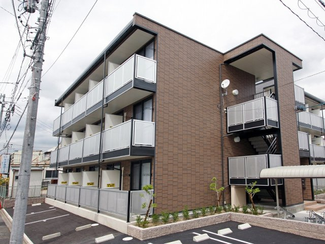レオパレスレインボーⅠの外観