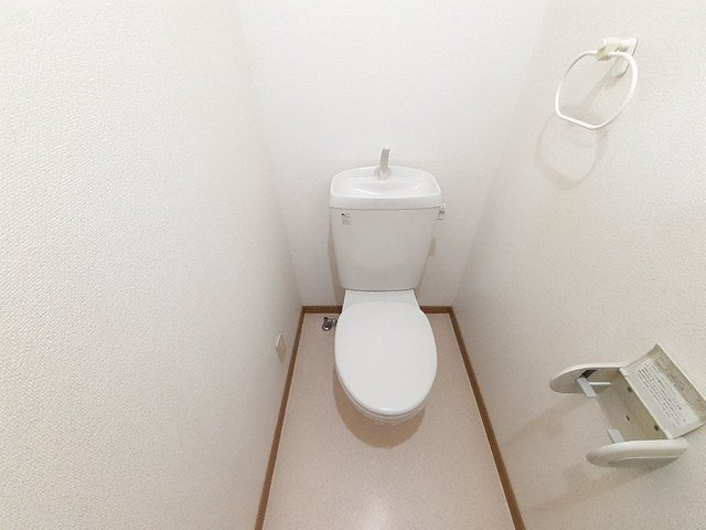 ラ・カーサＳＨＩＭＡＤＡのトイレ