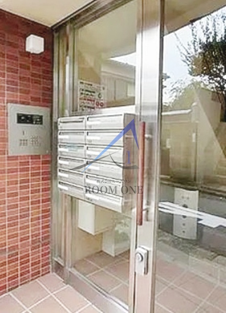 グランシエーヌ初台のセキュリティ|オートロックです。