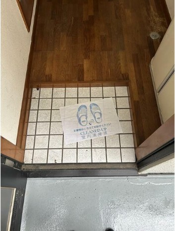 富士見ハイツの玄関