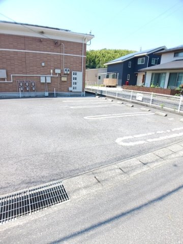 ベルネージュ・Ｙの駐車場