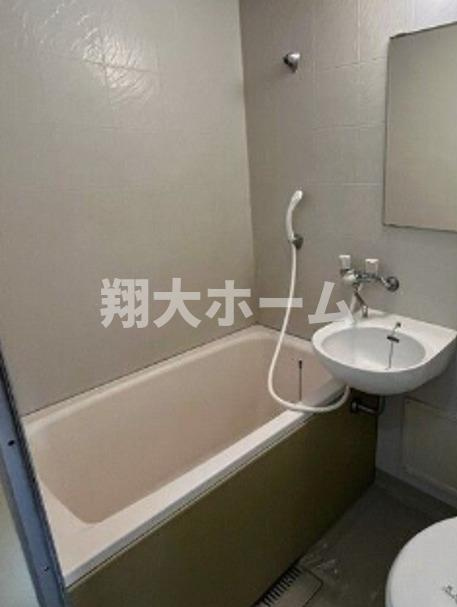 プラーズ西浅草の浴室