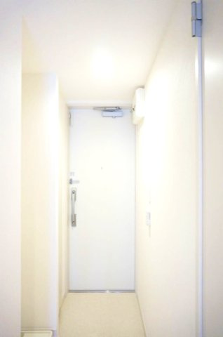 Frontireの玄関