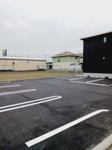 ブライト・レジデンス　Ⅰの駐車場