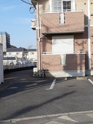 バージェ・リーオの駐車場