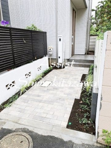 萩原ハウスのエントランス
