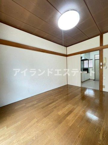 ハイツ野田駒沢　バストイレ別　南向き　浴室に窓の内装