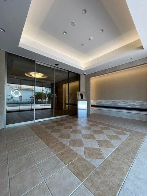 ＬＵＭＩＮＯＵＳ　ＡＬＦＡＣＩＯ（ルミナス　アルファシオ）のロビー