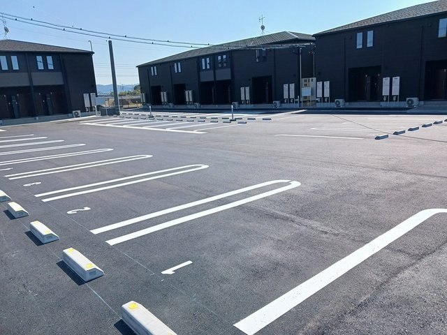 アクア　プラ長田Ⅱの駐車場