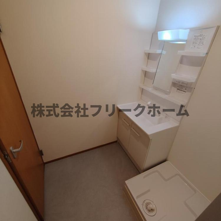 三鷹市下連雀６丁目の賃貸マンションの独立洗面台