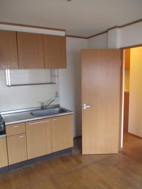 三鷹市下連雀６丁目の賃貸マンションの居間・リビング