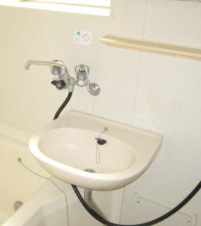 川崎市多摩区菅４丁目のアパートの洗面所