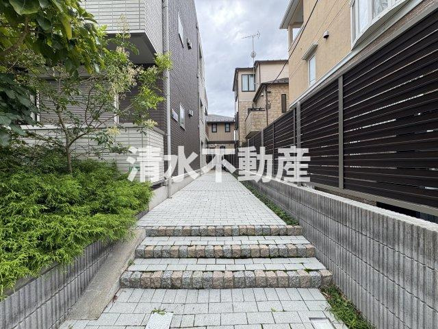 アンジュール練馬のエントランス|当日内見可☆仲介手数料半額以下☆清水不動産までお問い合わせください☆