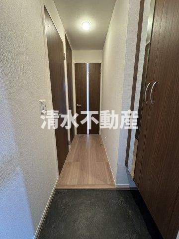 アンジュール練馬の玄関|画像は別部屋の参考写真となります。
詳細はお気軽にお問い合わせください。