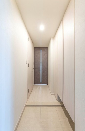 Alivis志村三丁目の玄関