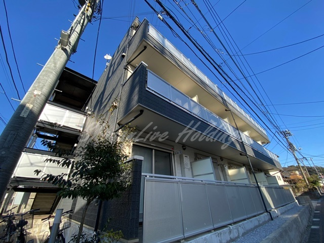 鎌倉市岩瀬１丁目の賃貸マンションの外観