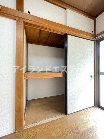 ハイツ野田駒沢　バストイレ別　南向き　浴室に窓の収納