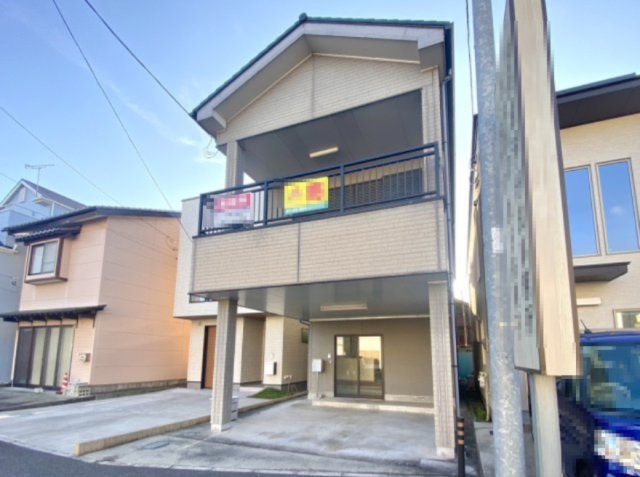 【中古戸建】高崎市大橋町の外観|■外観｜永く住むほどに愛着を深める、味わい豊かなデザインのオウチです♪まずはご見学ください♪