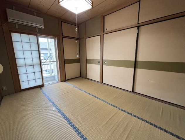 高石市加茂２丁目３-14の和室