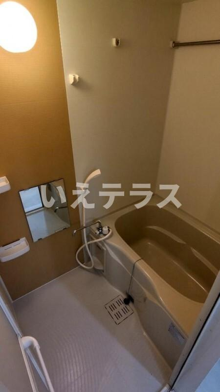 シャルマンパレ神戸花隈の浴室