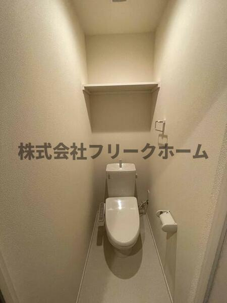 武蔵野市境５丁目の賃貸マンションのトイレ