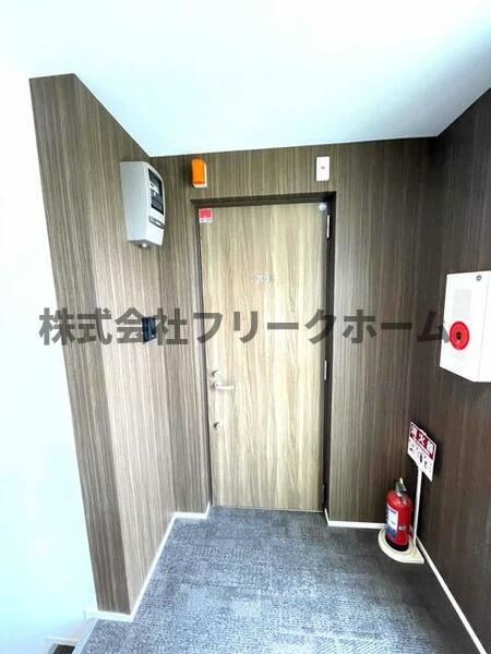武蔵野市境５丁目の賃貸マンションの玄関