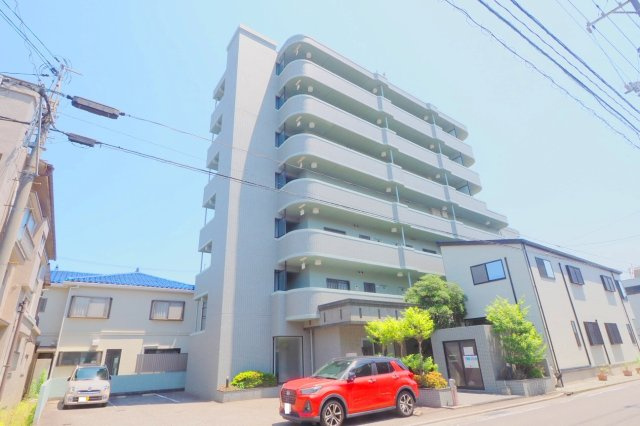 ジュビリーの外観|※写真は別部屋フルリノベの写真です。