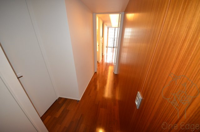 CHASKA CHAYAMACHI RESIDENCEの玄関