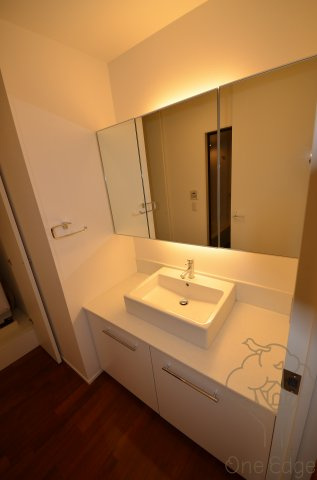 CHASKA CHAYAMACHI RESIDENCEの独立洗面台