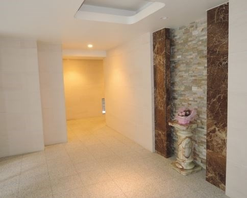HOUSE PLUS ONEのロビー