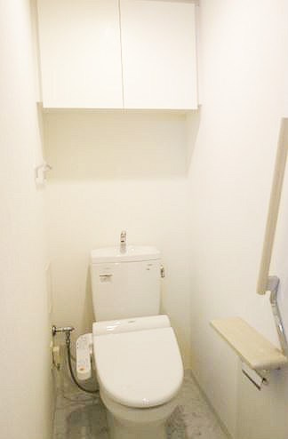 HOUSE PLUS ONEのトイレ
