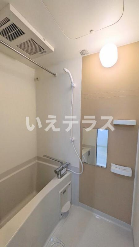 シャルマンパレ神戸花隈の浴室