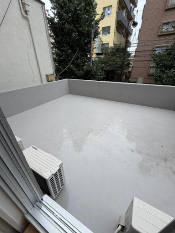 文京区本駒込３丁目の賃貸マンションのバルコニー